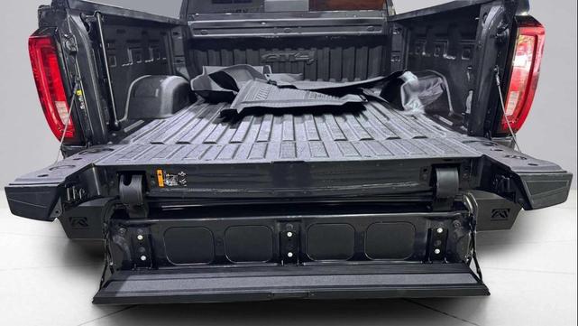 Photo of 2020 Carbon Black Metallic GMC Sierra 2500