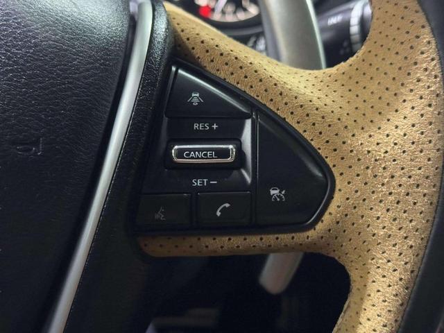 Photo of 2016 Bordeaux Black Nissan Maxima