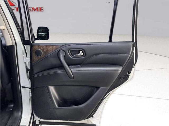Photo of 2022 Moonstone White INFINITI QX80