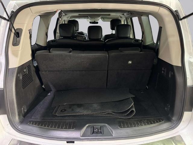 Photo of 2022 Moonstone White INFINITI QX80