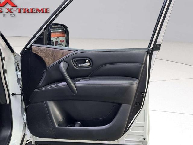 Photo of 2022 Moonstone White INFINITI QX80