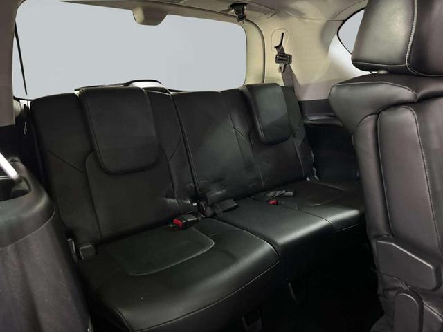 Photo of 2022 Moonstone White INFINITI QX80