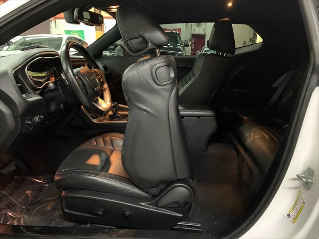 Photo of 2019 White Knuckle Clearcoat Dodge Challenger