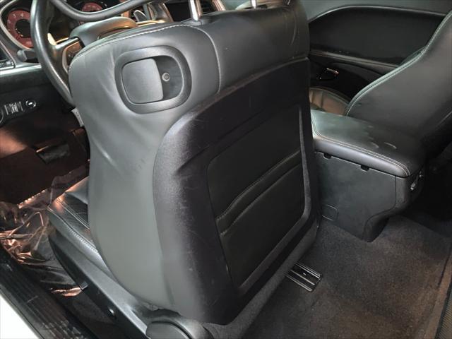 Photo of 2019 White Knuckle Clearcoat Dodge Challenger