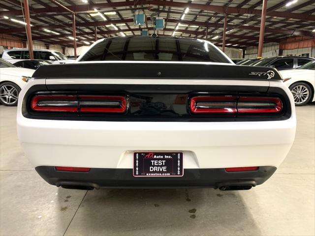 Photo of 2019 White Knuckle Clearcoat Dodge Challenger