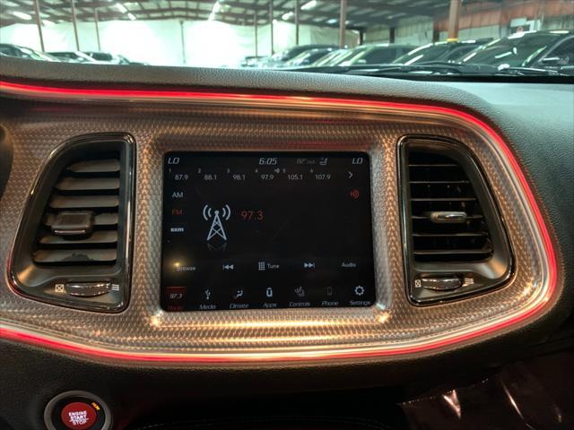 Photo of 2019 White Knuckle Clearcoat Dodge Challenger