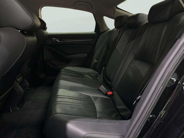 Photo of 2022 Crystal Black Pearl Honda Accord