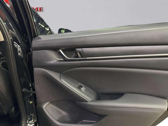 Photo of 2022 Crystal Black Pearl Honda Accord