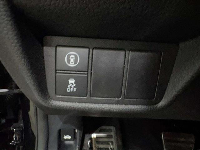Photo of 2022 Crystal Black Pearl Honda Accord