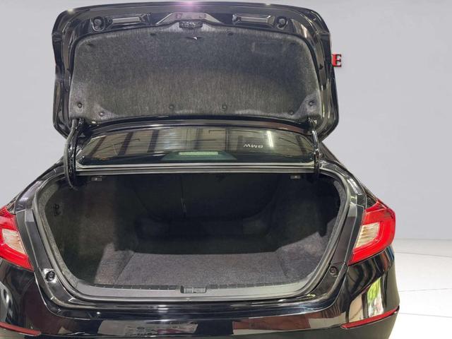 Photo of 2022 Crystal Black Pearl Honda Accord