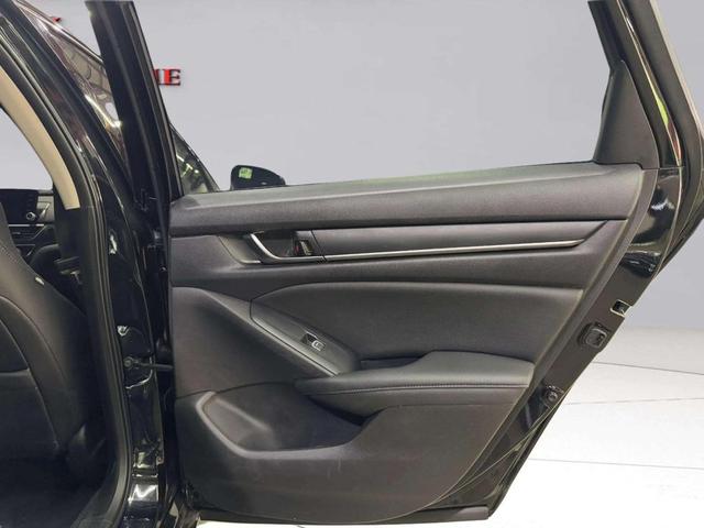 Photo of 2022 Crystal Black Pearl Honda Accord
