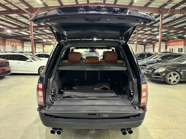 Photo of 2017 Loire Blue Land Rover Range Rover