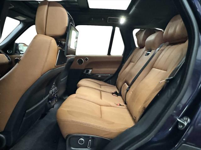 Photo of 2017 Loire Blue Land Rover Range Rover