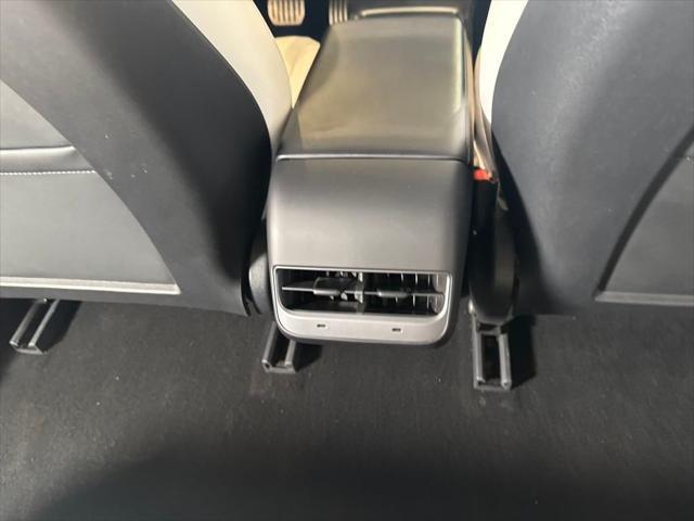 Photo of 2021 Black Tesla Model 3