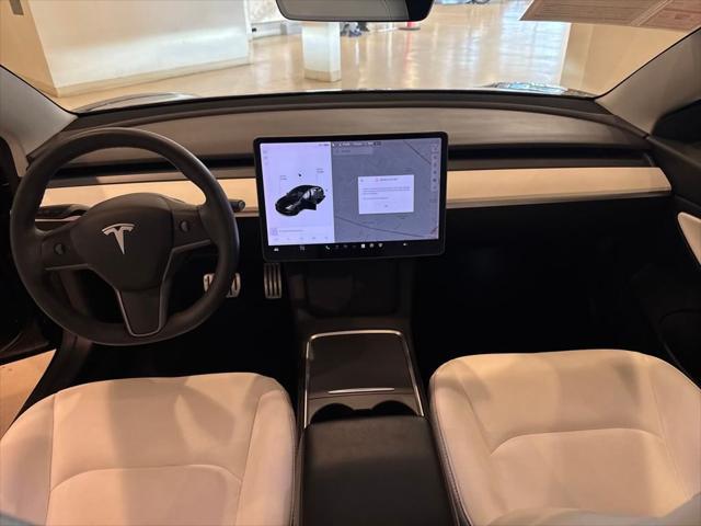 Photo of 2021 Black Tesla Model 3