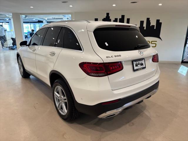 Photo of 2021 White Mercedes-Benz GLC 300