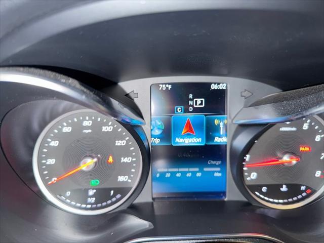Photo of 2021 White Mercedes-Benz GLC 300