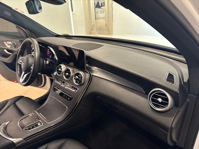 Photo of 2021 White Mercedes-Benz GLC 300