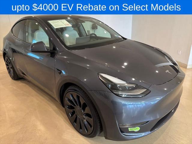 Photo of 2022 Gray Tesla Model Y