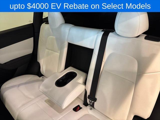 Photo of 2022 Gray Tesla Model Y