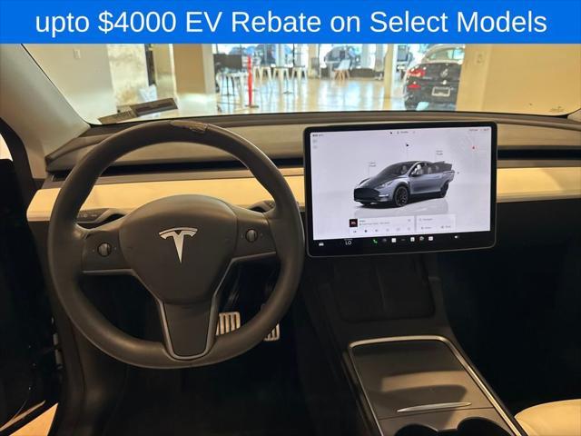 Photo of 2022 Gray Tesla Model Y