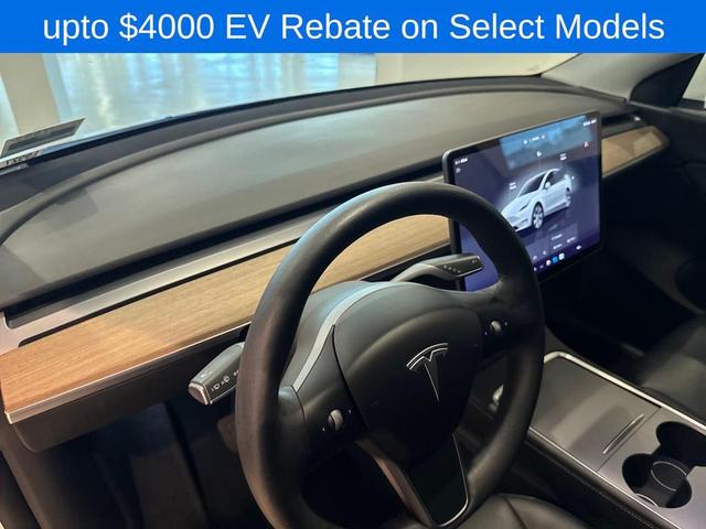 Photo of 2022 Pearl White Multi-Coat Tesla Model Y