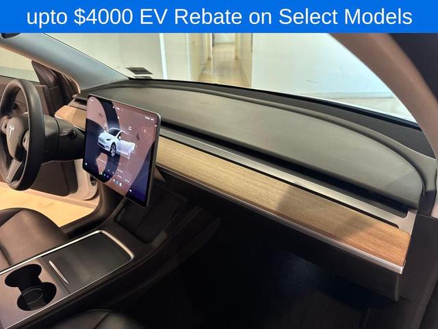 Photo of 2022 Pearl White Multi-Coat Tesla Model Y
