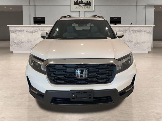 Photo of 2023 White Honda Passport