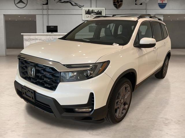 Photo of 2023 White Honda Passport