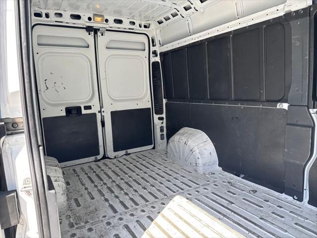 Photo of 2023 Bright White Clearcoat RAM ProMaster 2500