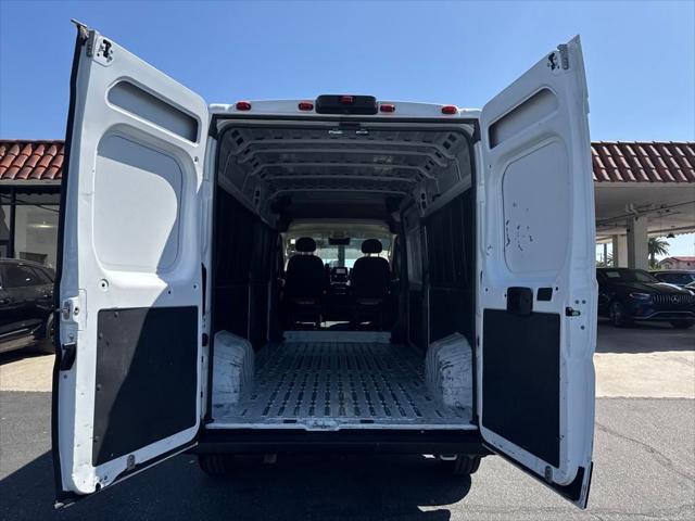 Photo of 2023 Bright White Clearcoat RAM ProMaster 2500