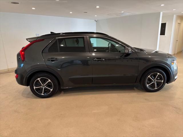 Photo of 2023 Graphite Gray Kia Niro