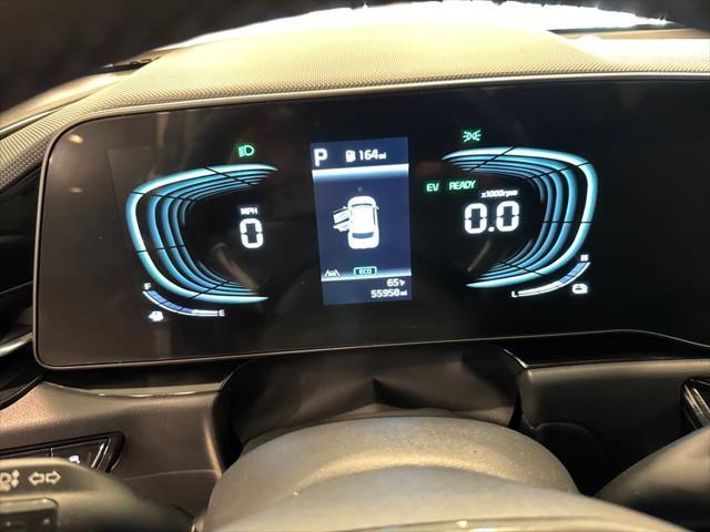 Photo of 2023 Graphite Gray Kia Niro