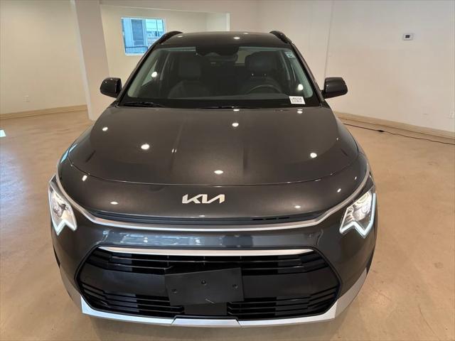 Photo of 2023 Graphite Gray Kia Niro