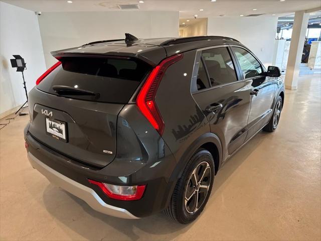 Photo of 2023 Graphite Gray Kia Niro