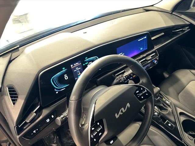 Photo of 2023 Graphite Gray Kia Niro