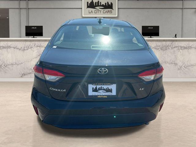 Photo of 2022 Black Sand Pearl Toyota Corolla