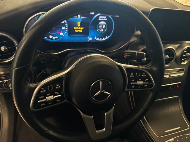 Photo of 2022 Black Mercedes-Benz GLC 300