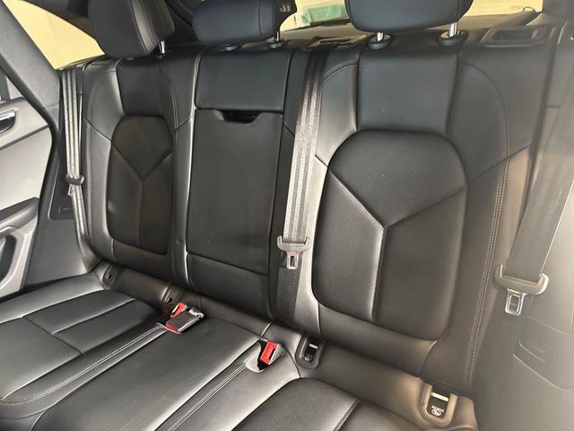 Photo of 2025 White Porsche Macan