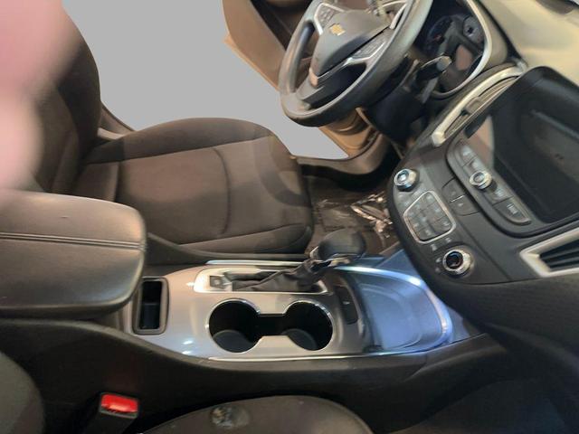 Photo of 2023 Mineral Gray Metallic Chevrolet Malibu