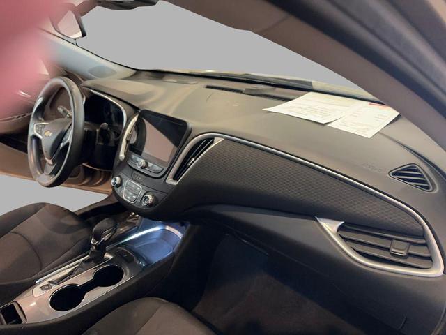 Photo of 2023 Mineral Gray Metallic Chevrolet Malibu