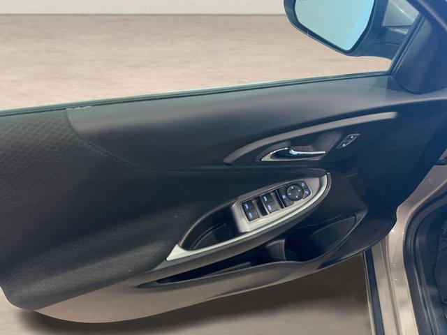 Photo of 2023 Mineral Gray Metallic Chevrolet Malibu