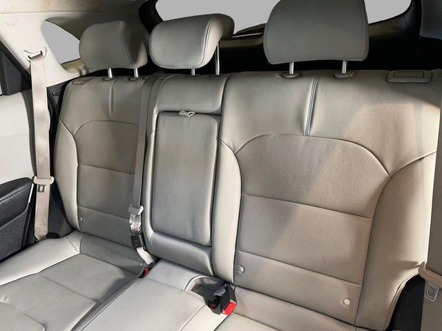 Photo of 2021 Deep Cerulean Kia Niro
