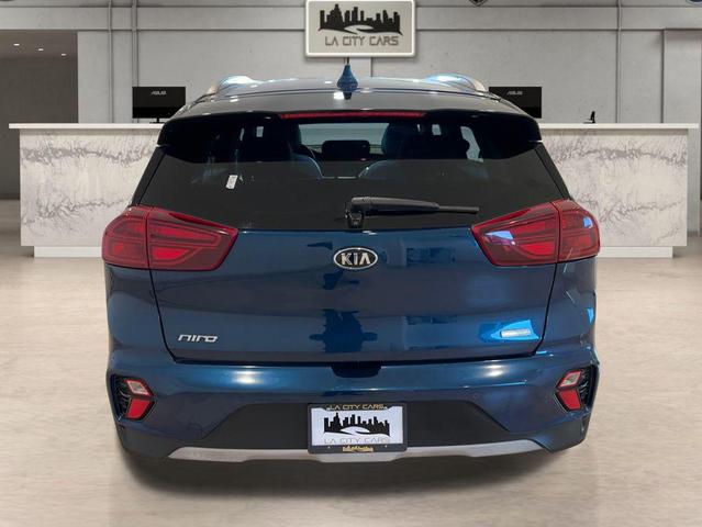 Photo of 2021 Deep Cerulean Kia Niro