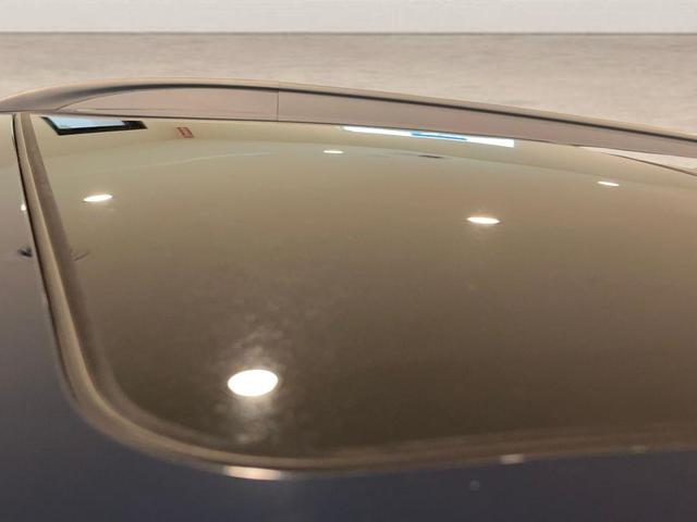 Photo of 2021 Deep Cerulean Kia Niro