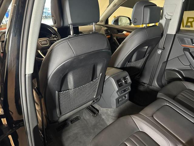 Photo of 2023 Black Audi Q5