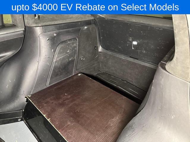Photo of 2016 Red Multi-Coat Tesla Model X