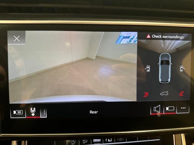 Photo of 2021 White Audi Q7