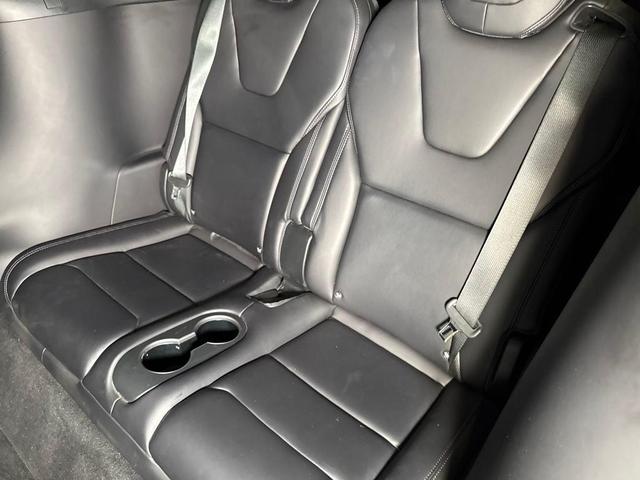 Photo of 2018 Deep Blue Metallic Tesla Model X