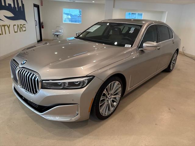2022 BMW 750